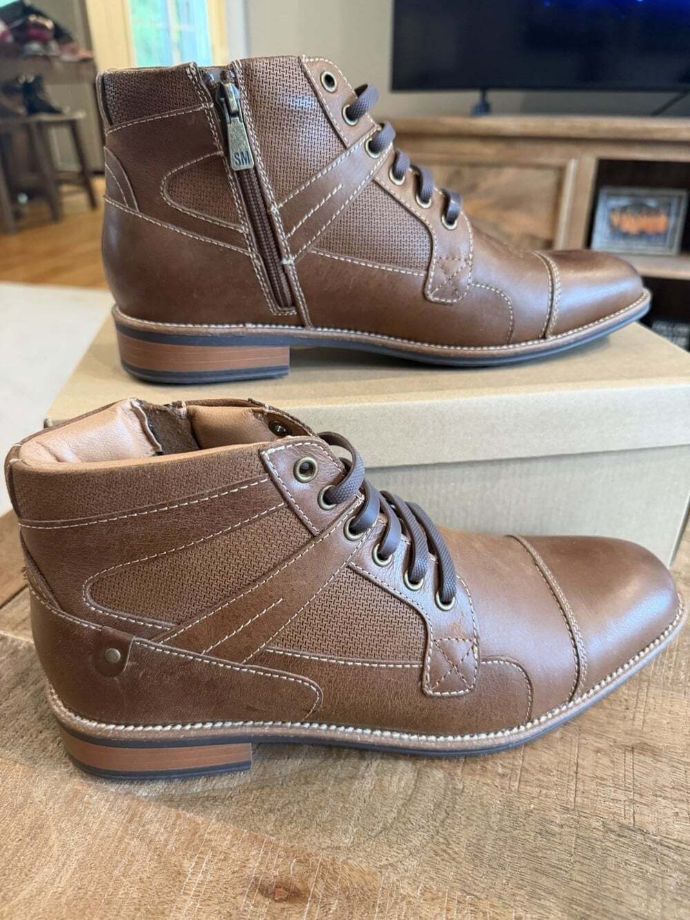 Steve Madden Jotting Men’s 10 Dark Tan Leather Cap Toe Chukka Boots NIB